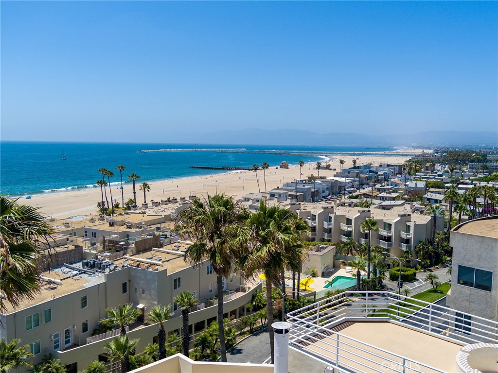 7331 Vista Del Mar Lane