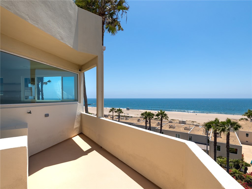 7331 Vista Del Mar Lane