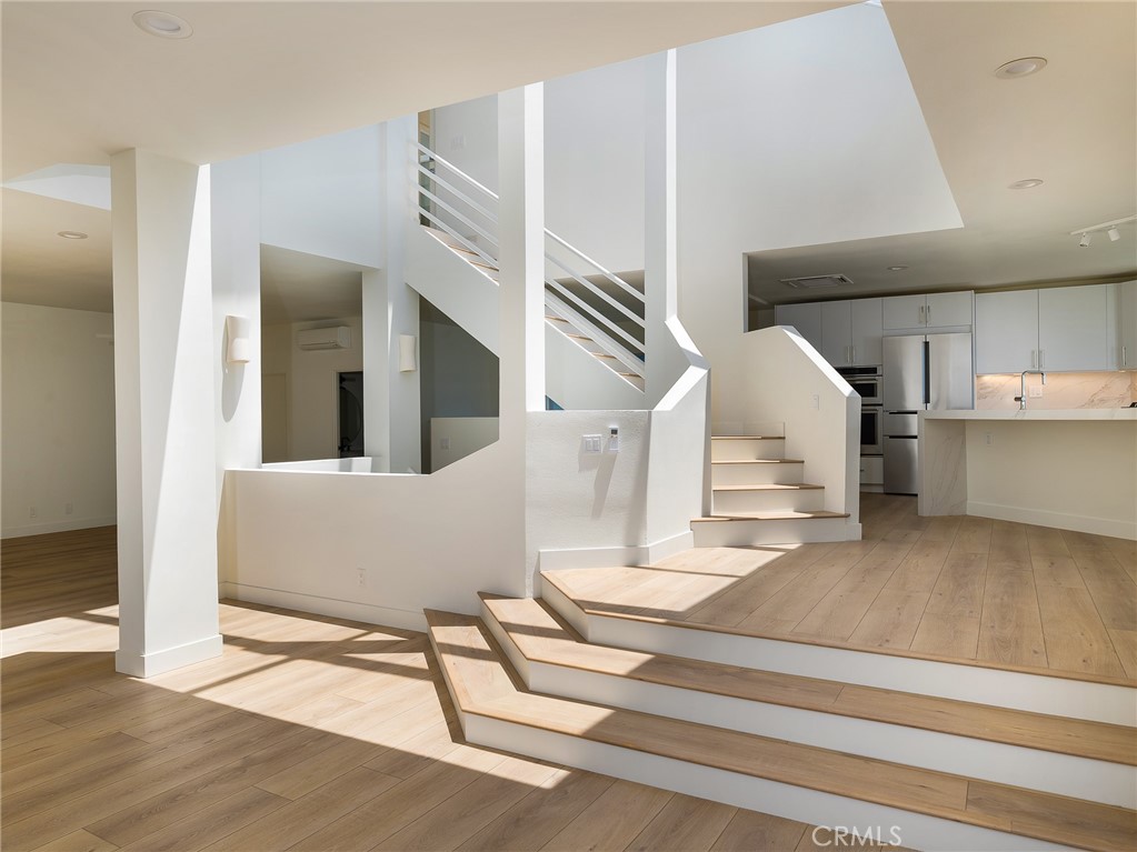 7331 Vista Del Mar Lane