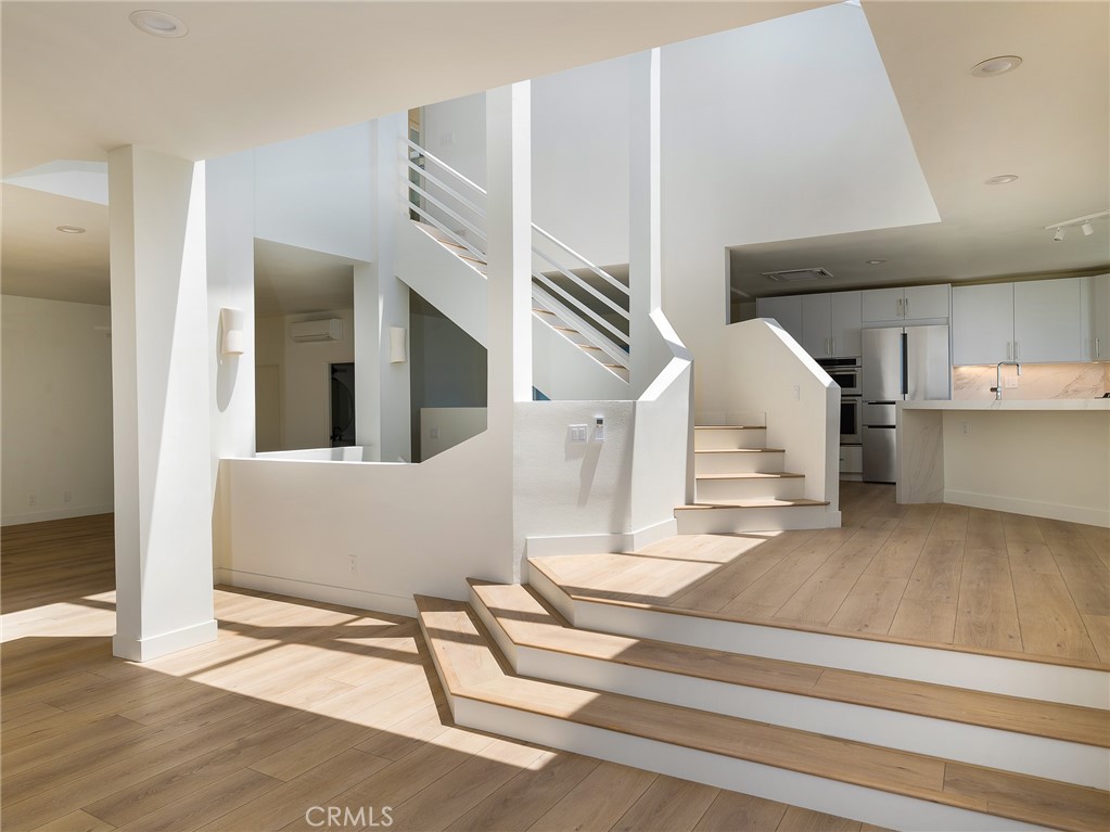 7331 Vista Del Mar Lane