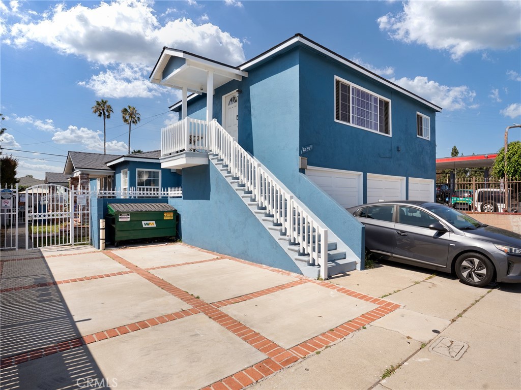 5126 W El Segundo Boulevard
