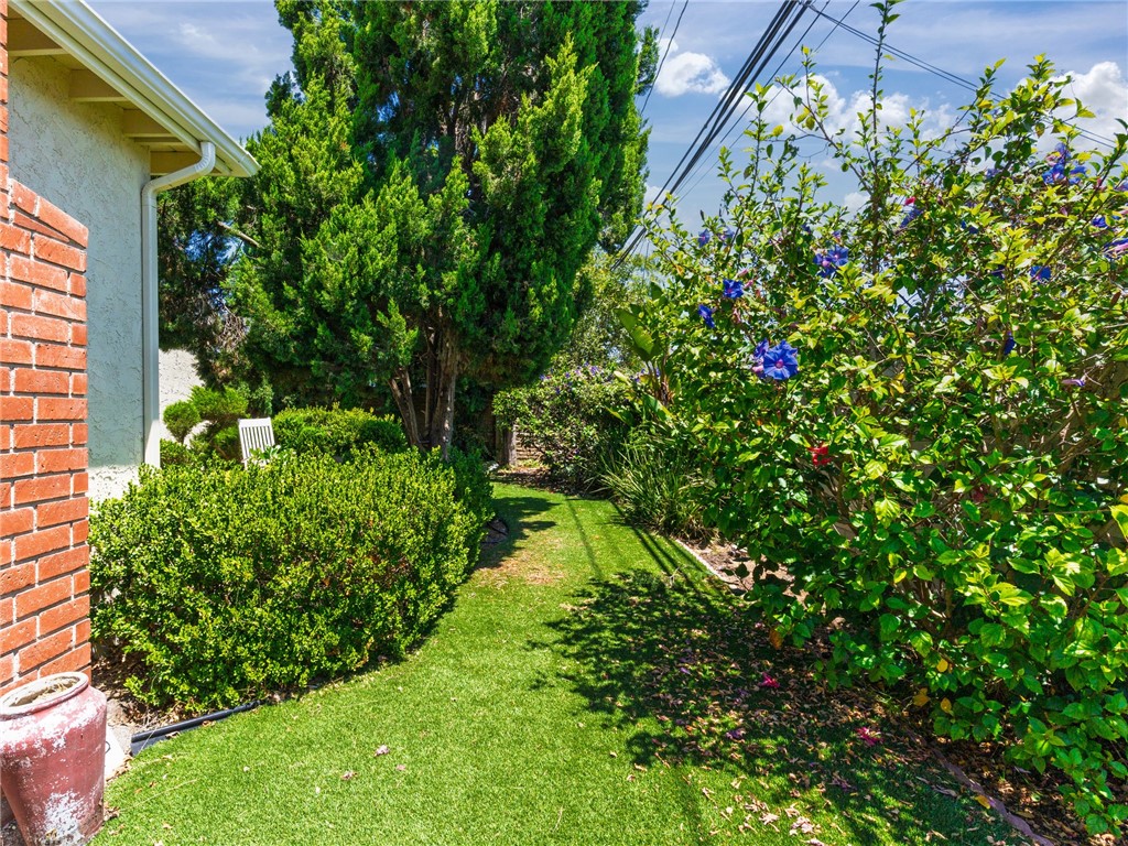20104 Entradero Avenue