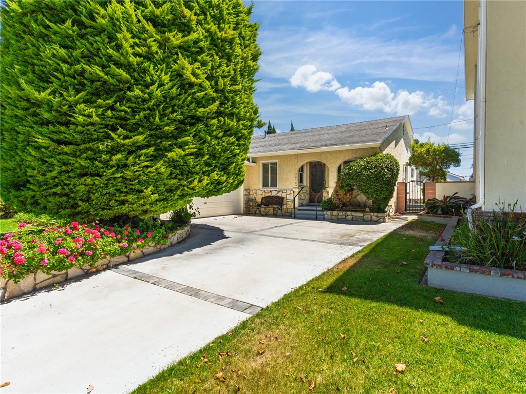 20104 Entradero Avenue