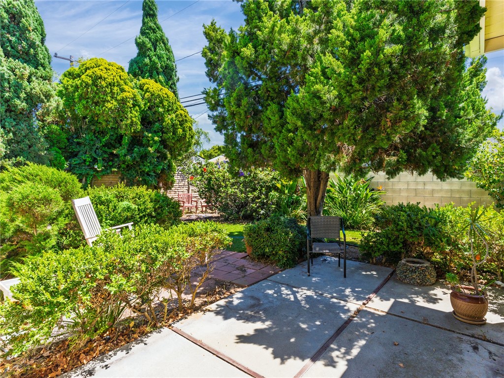 20104 Entradero Avenue