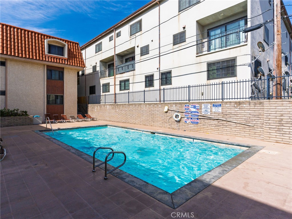 900 Cedar Street 111