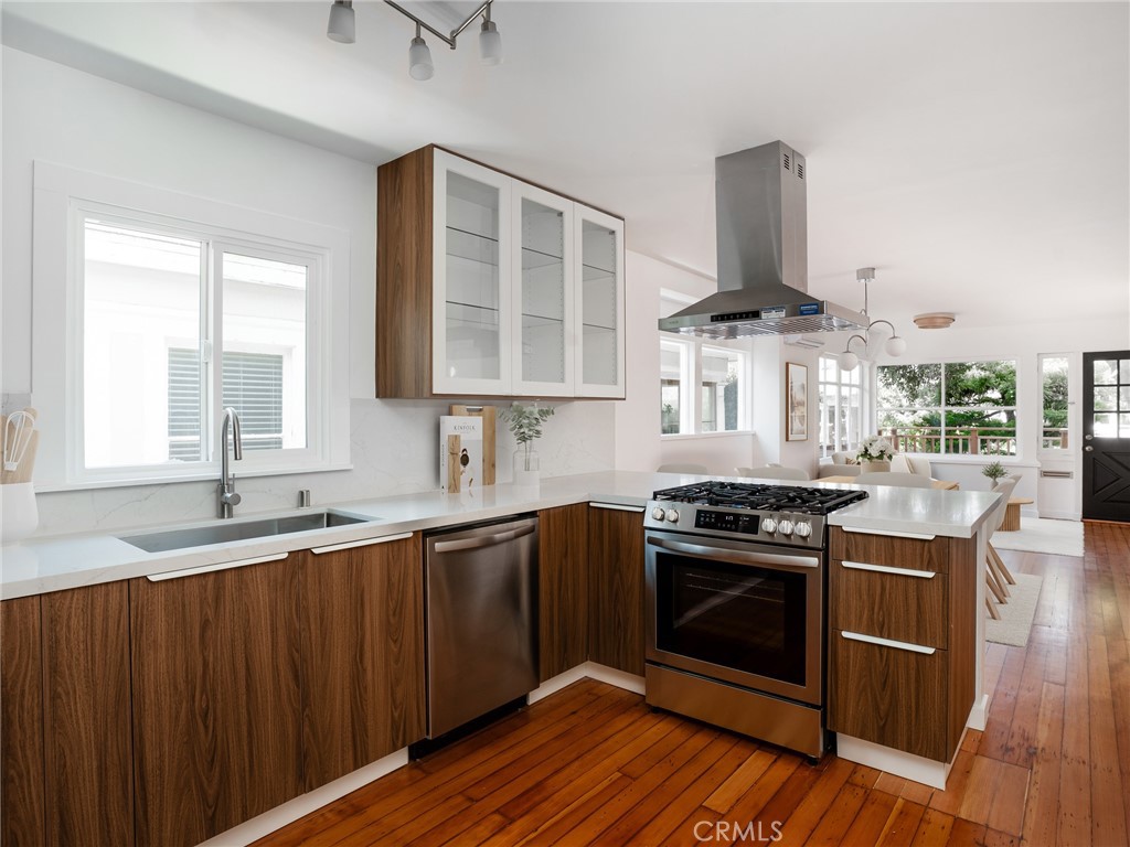 58 Ozone Ave