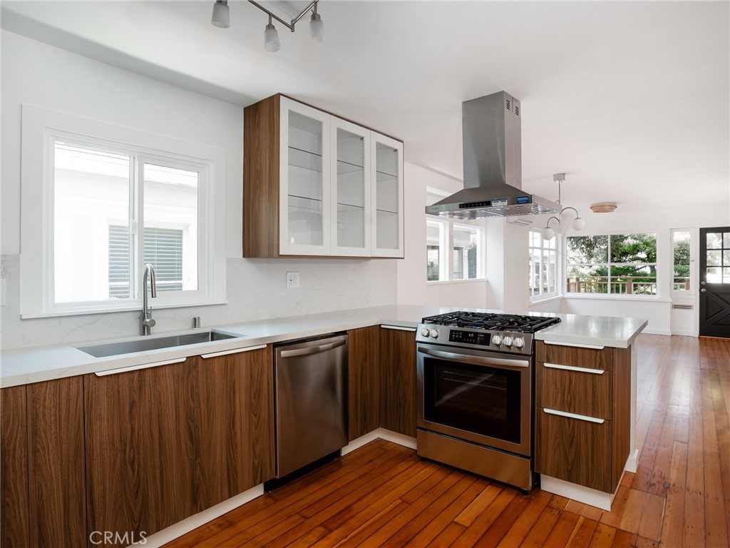 58 Ozone Ave