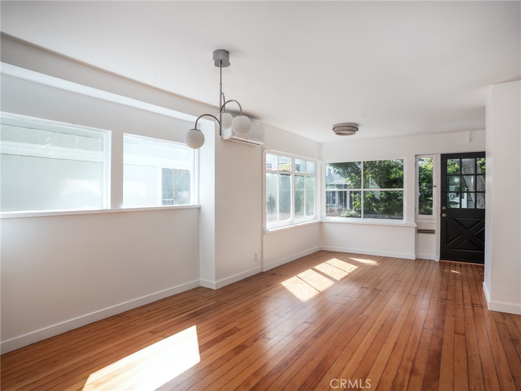 58 Ozone Ave