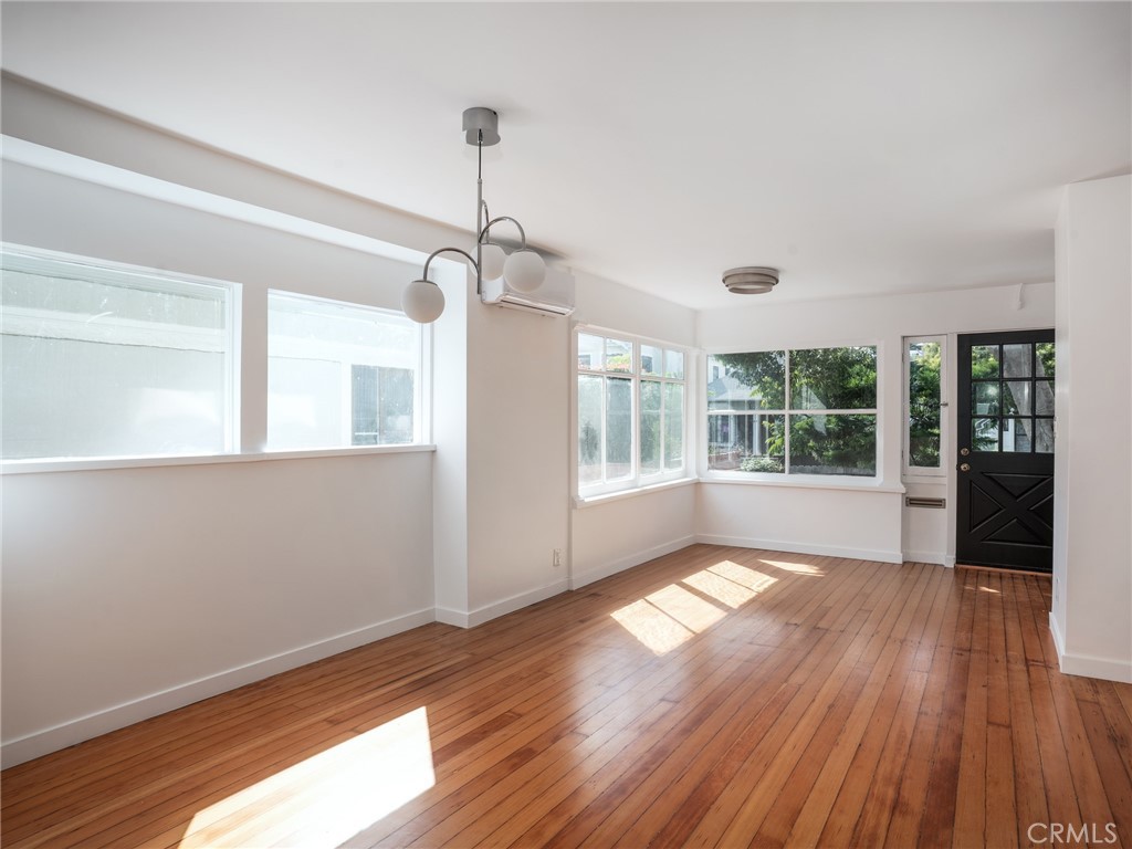 58 Ozone Ave