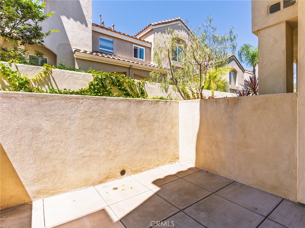 311 Kansas Street B