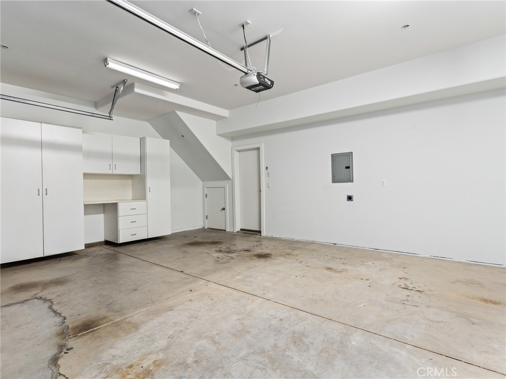 311 Kansas Street B
