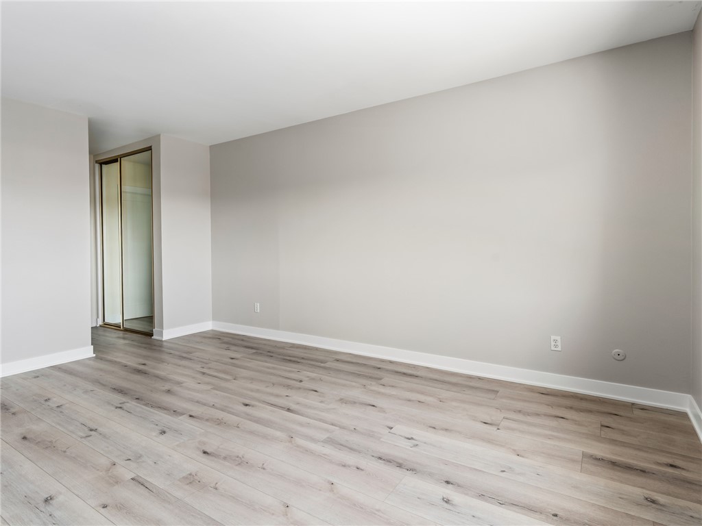 900 Cedar Street 301