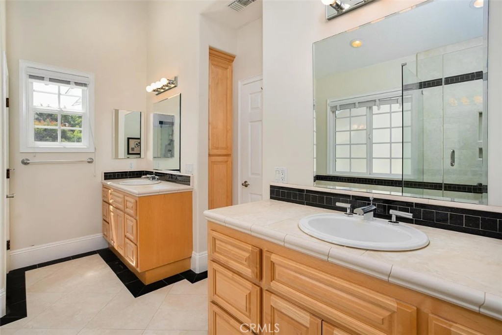 635 Bungalow Drive