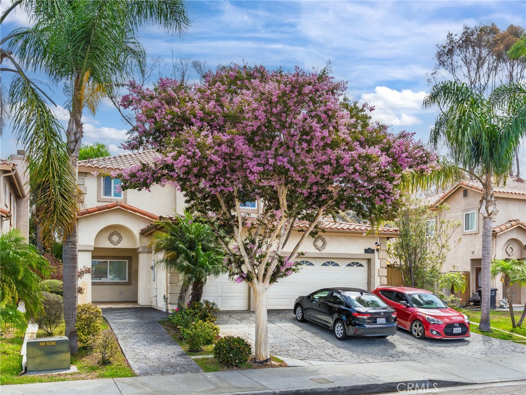12108 S La Cienega