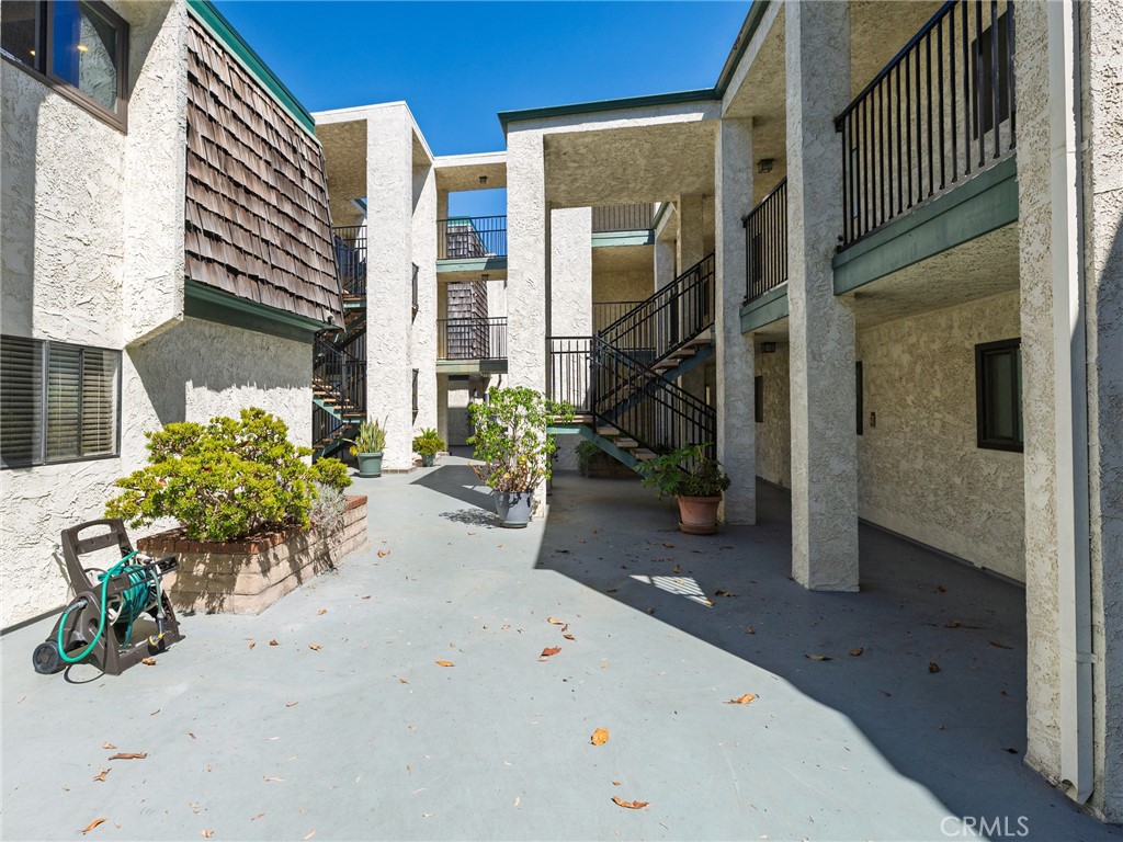 356 Virginia Street 304