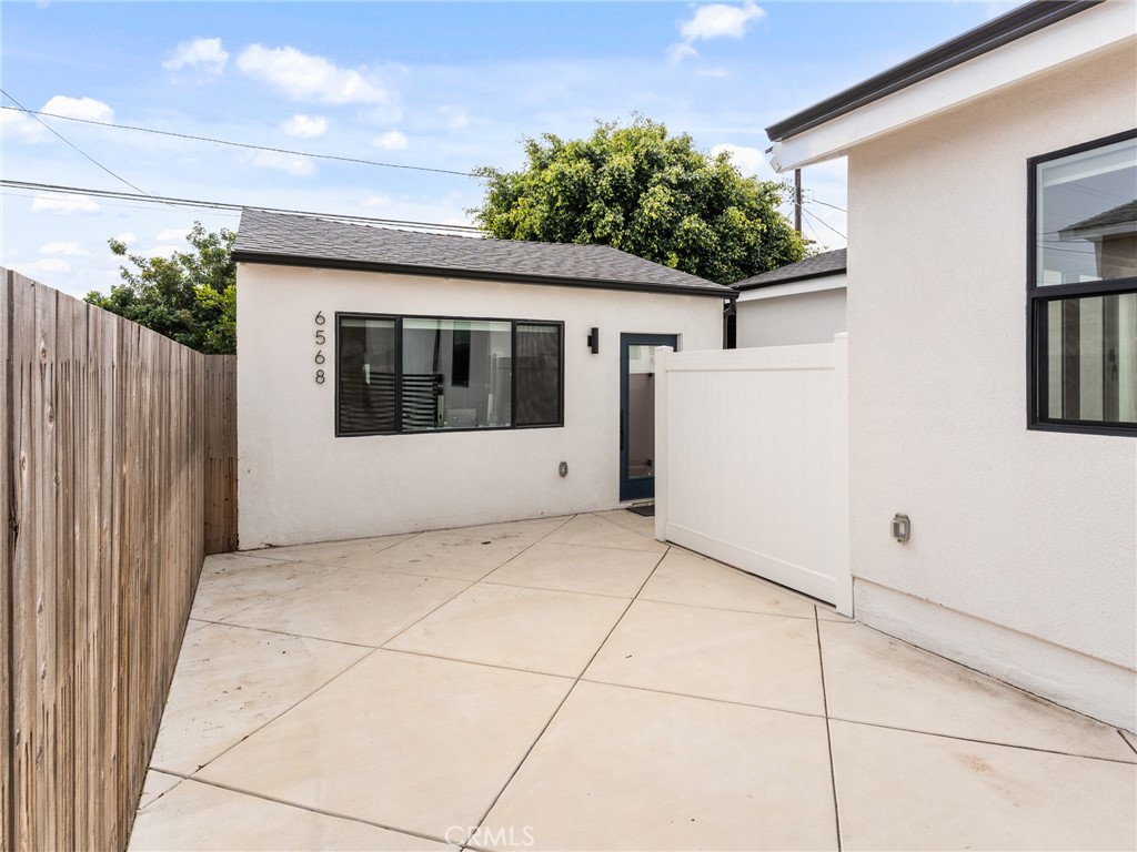 6566 W 85th Street