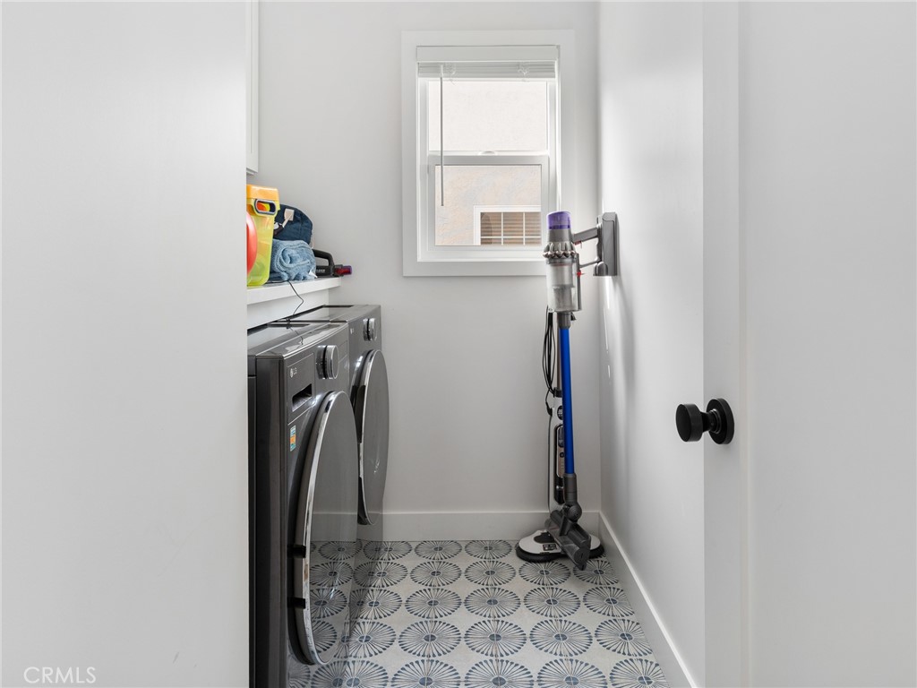 6566 W 85th Street