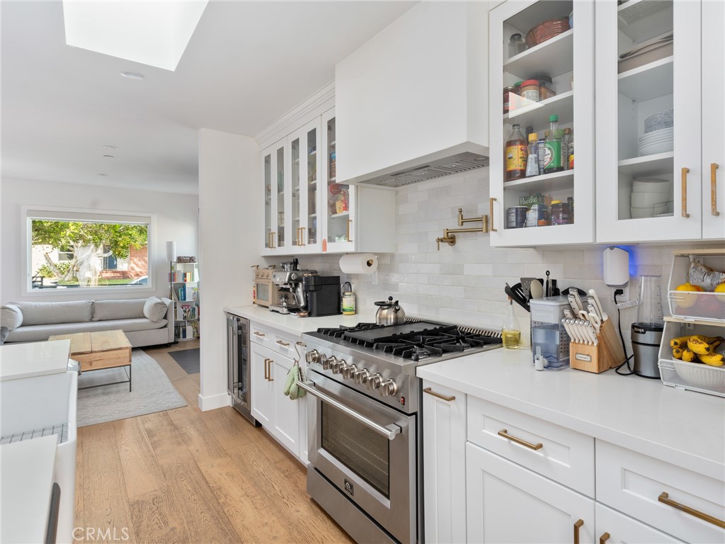 6566 W 85th Street