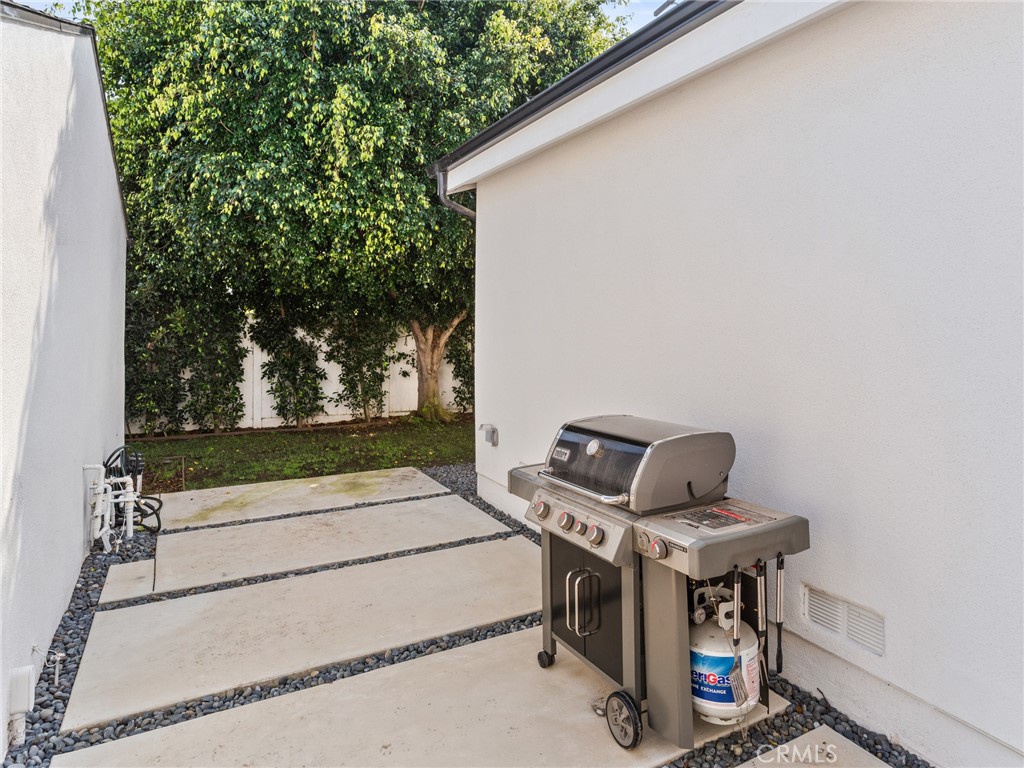 6566 W 85th Street