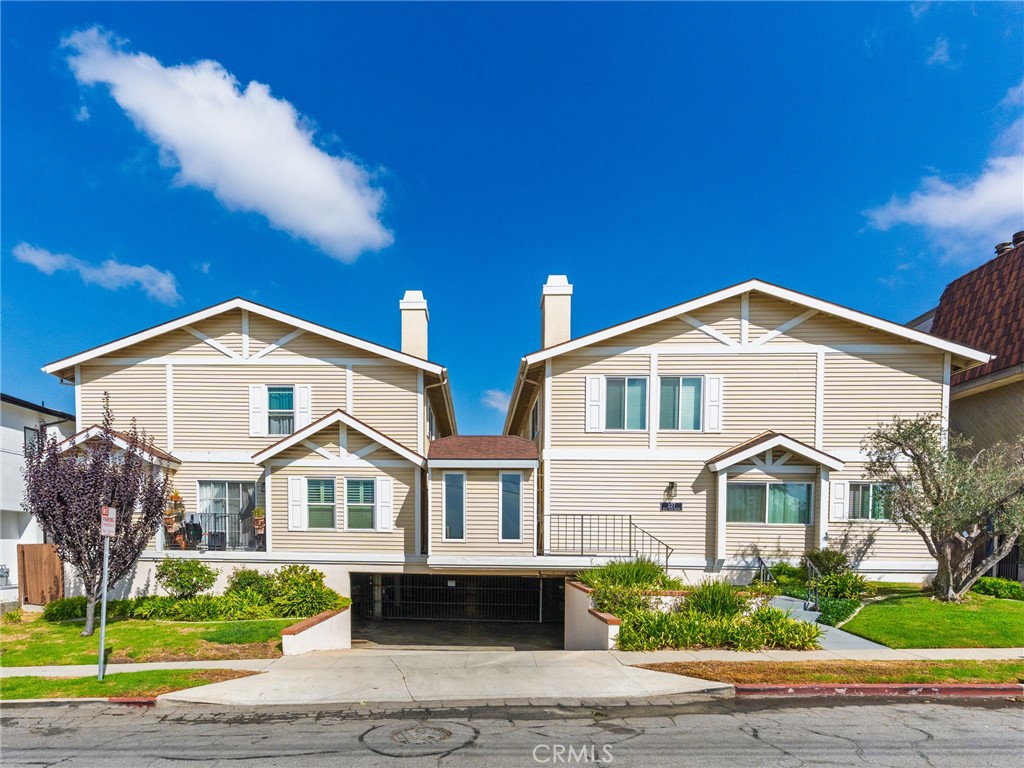 227 W Palm Avenue 3