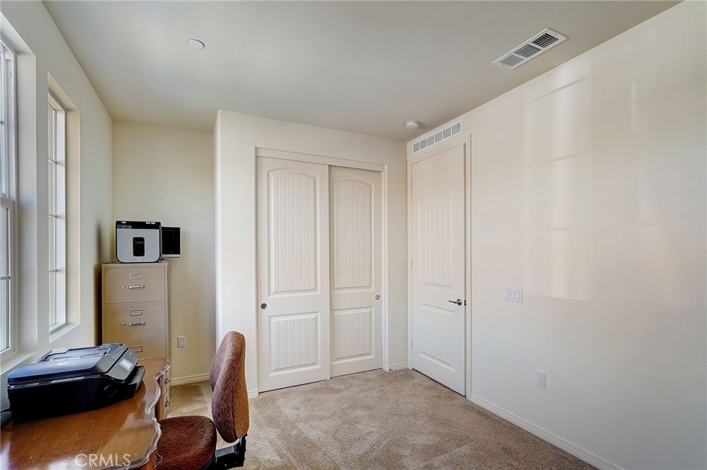 4020 E Amigos Privado