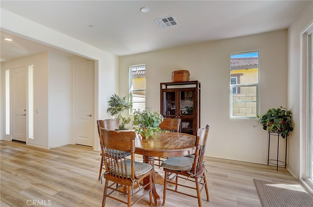 4020 E Amigos Privado