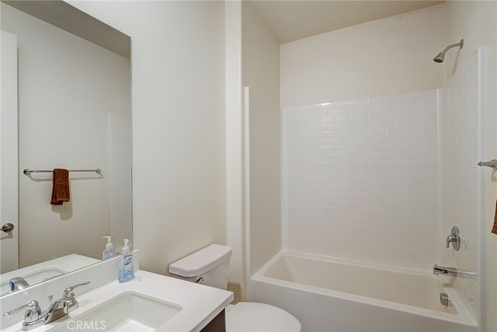 4020 E Amigos Privado