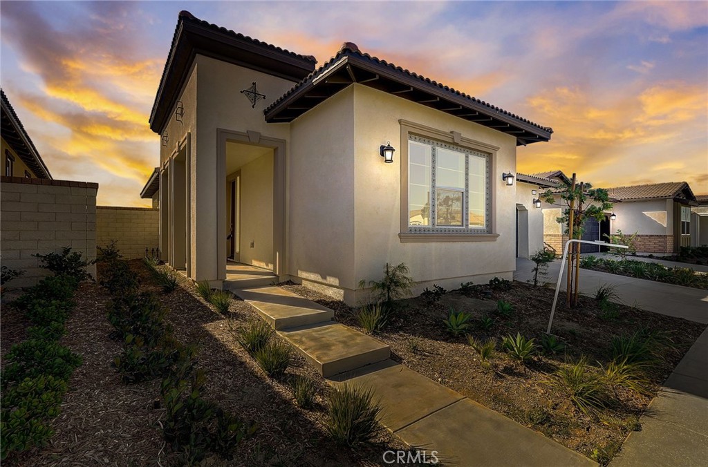 4020 E Amigos Privado