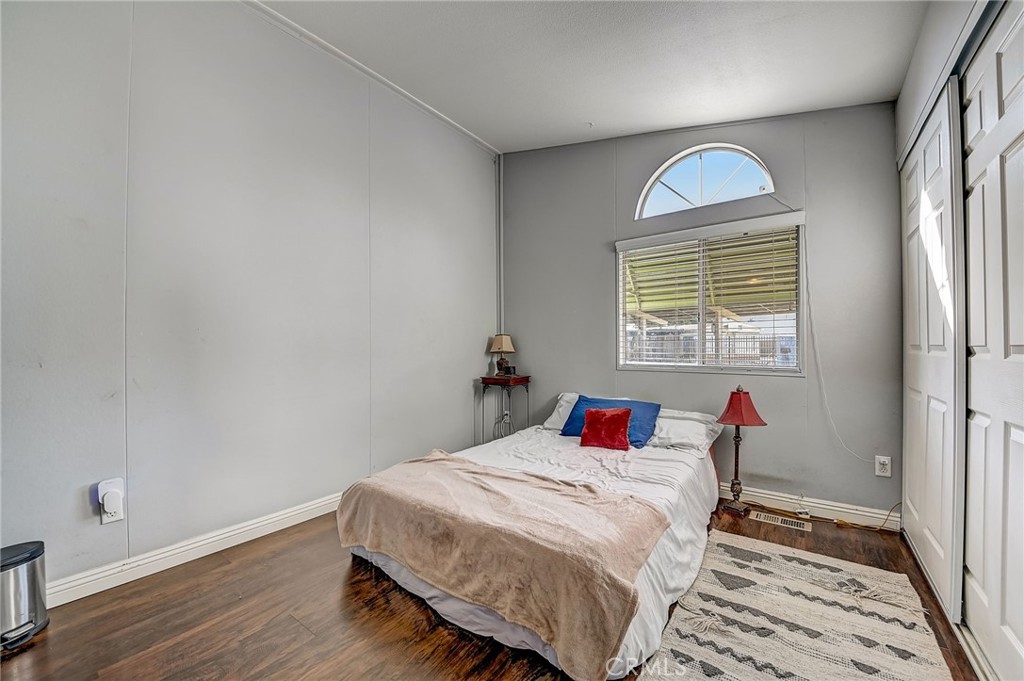 2770 W Lincoln Avenue 52