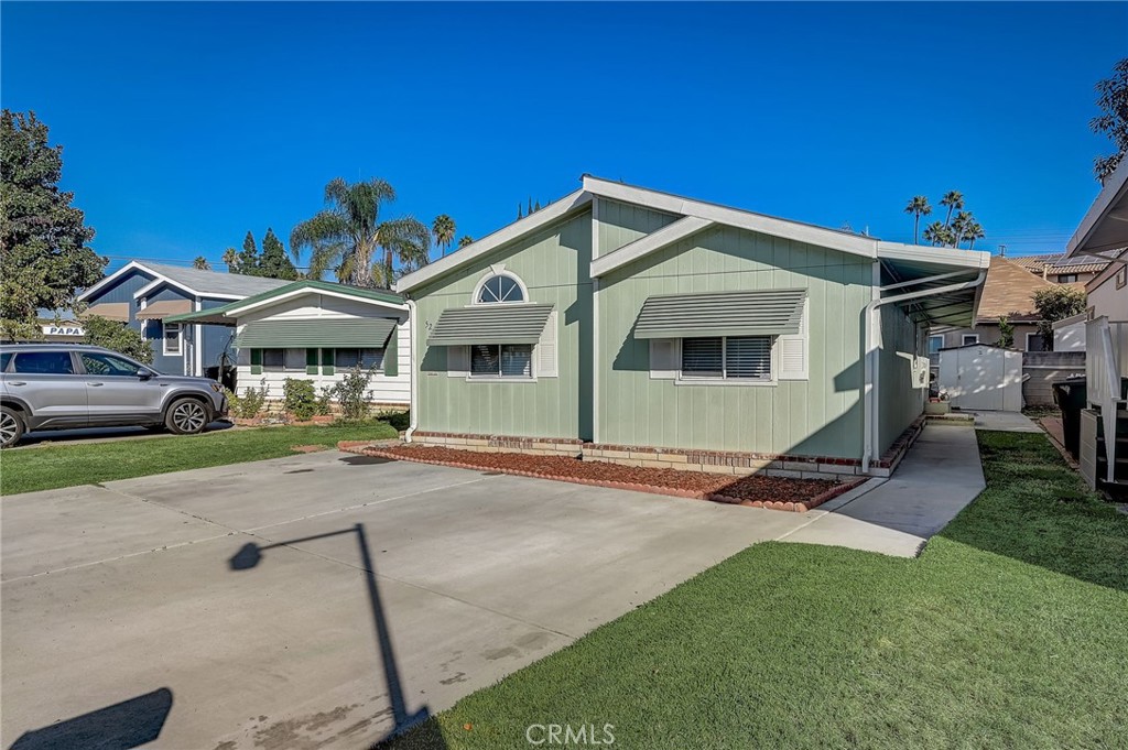 2770 W Lincoln Avenue 52