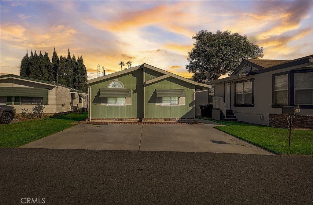 2770 W Lincoln Avenue 52