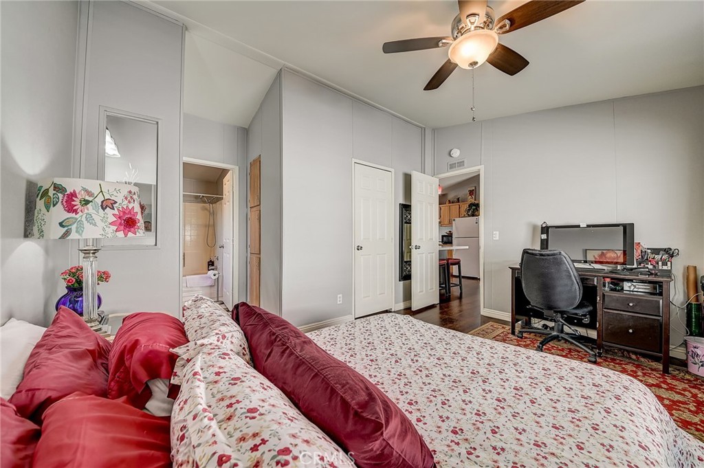 2770 W Lincoln Avenue 52