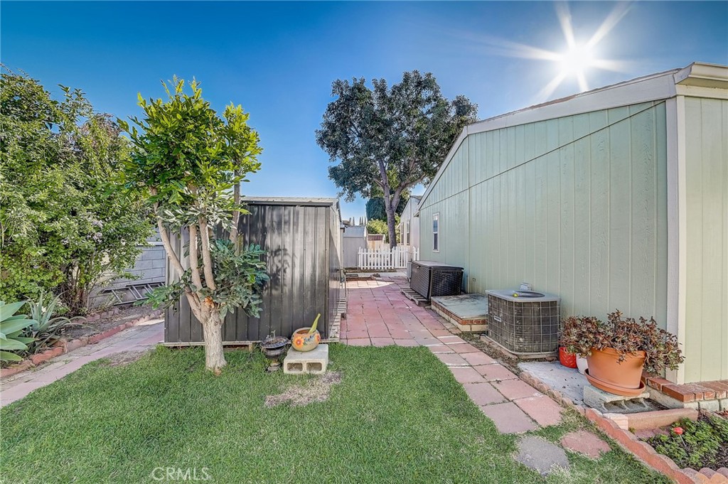 2770 W Lincoln Avenue 52