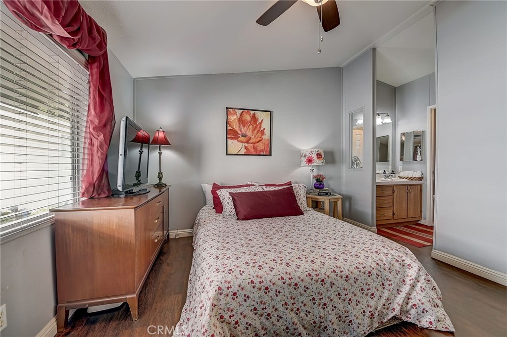 2770 W Lincoln Avenue 52