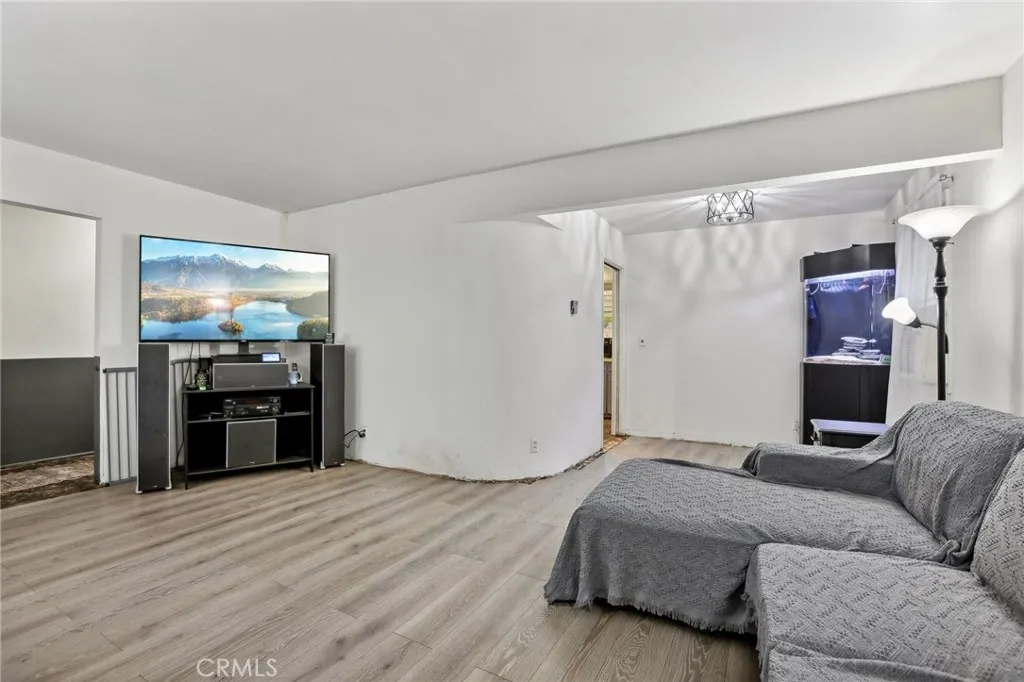 324 N Encinitas Avenue