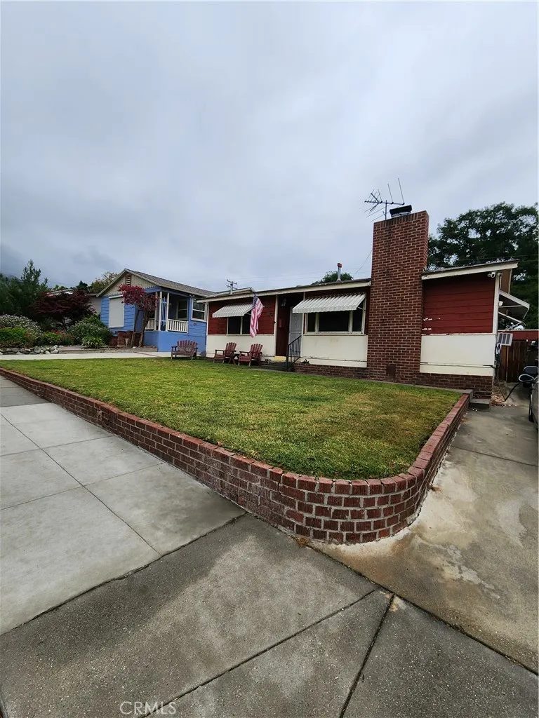 324 N Encinitas Avenue