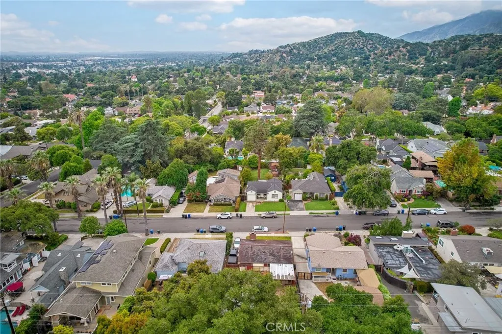 324 N Encinitas Avenue