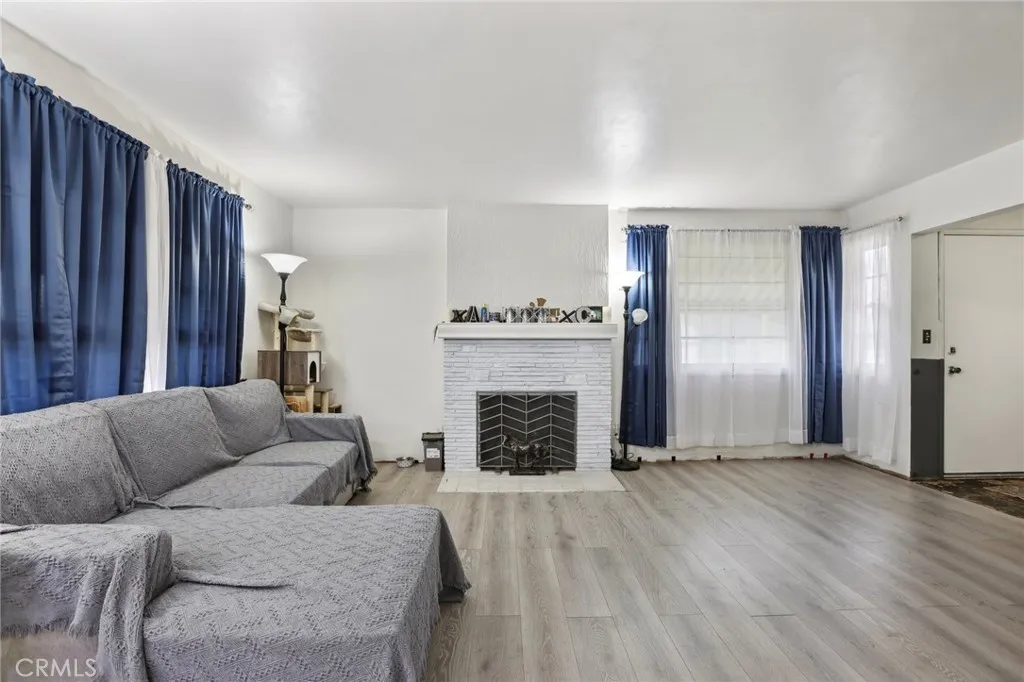 324 N Encinitas Avenue