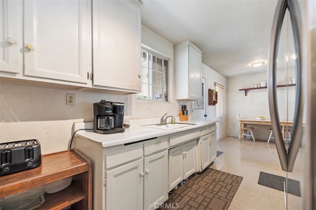 13622 Hartsville Street