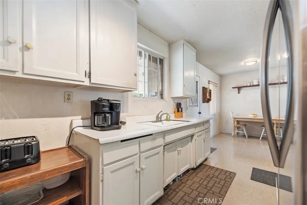 13622 Hartsville Street