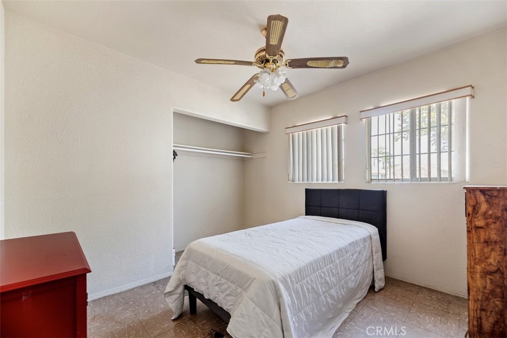 13622 Hartsville Street