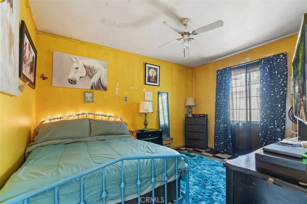 13622 Hartsville Street