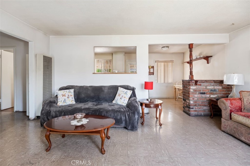 13622 Hartsville Street