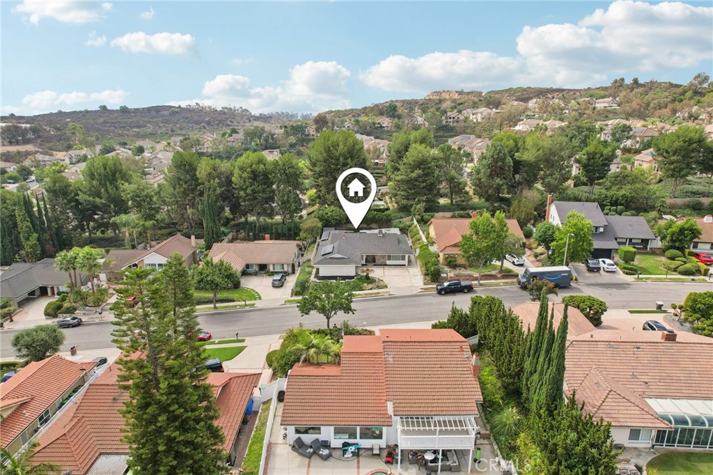 520 W Country Hills Drive