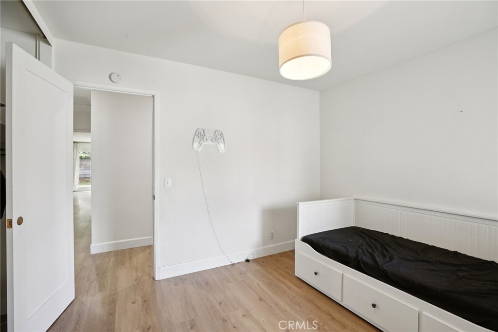 520 W Country Hills Drive