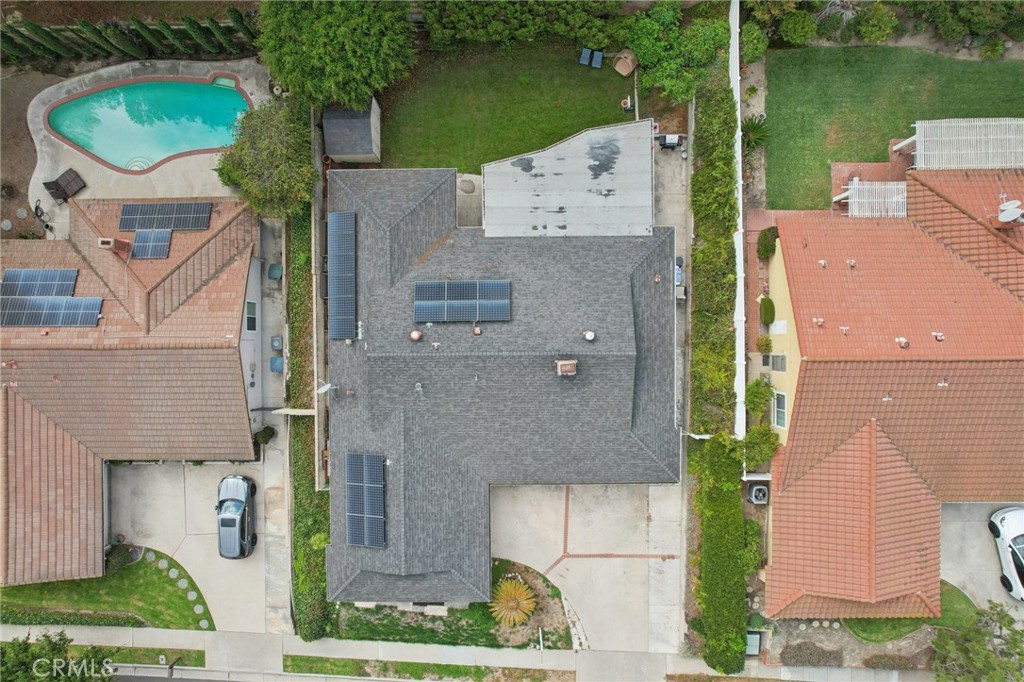 520 W Country Hills Drive