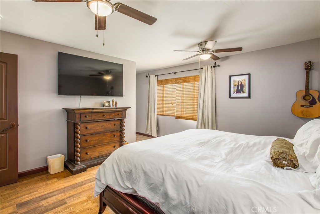 340 S San Mateo Street