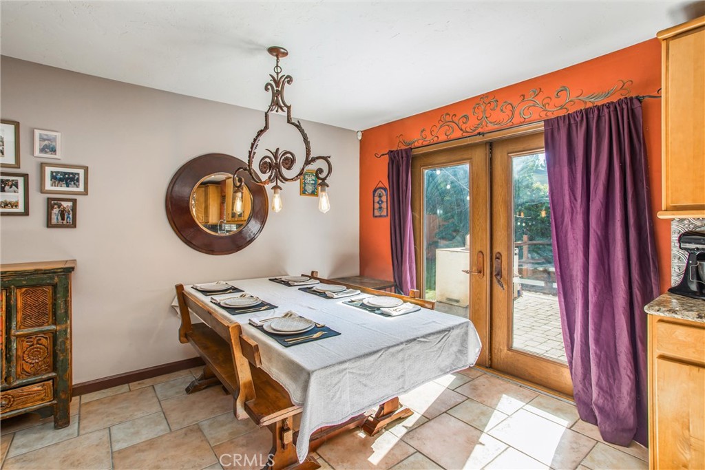 340 S San Mateo Street