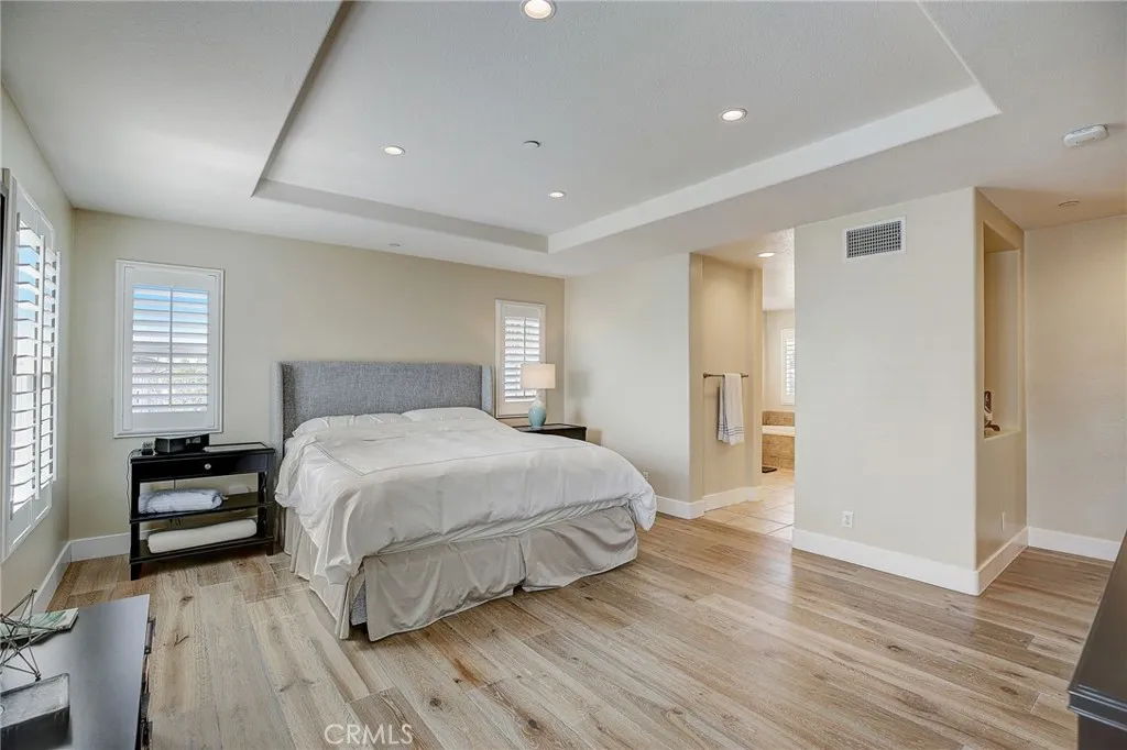 8209 E Loftwood Lane
