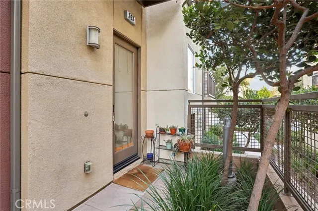 523 Rockefeller